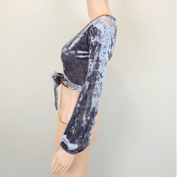 LF ONE WAY Wrap Front Long Sleeve Crop Top - Picture 3 of 11